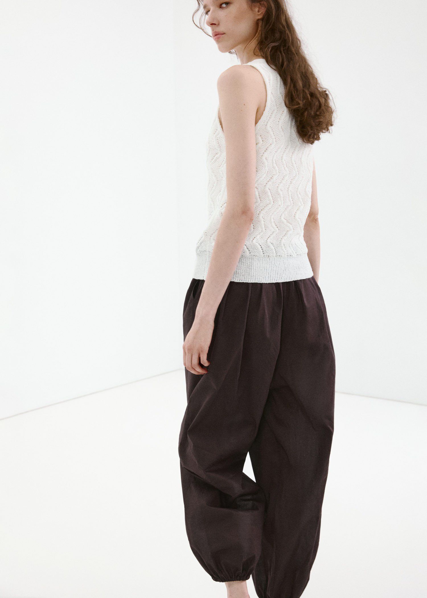 Openwork knit V-neck gilet