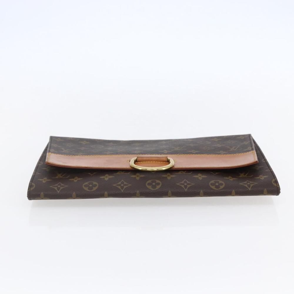 Louis Vuitton Clutch