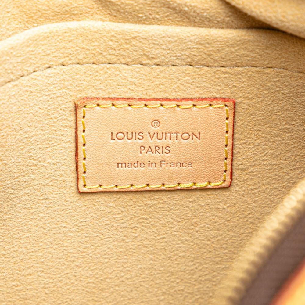 Louis Vuitton Shoulder Bags