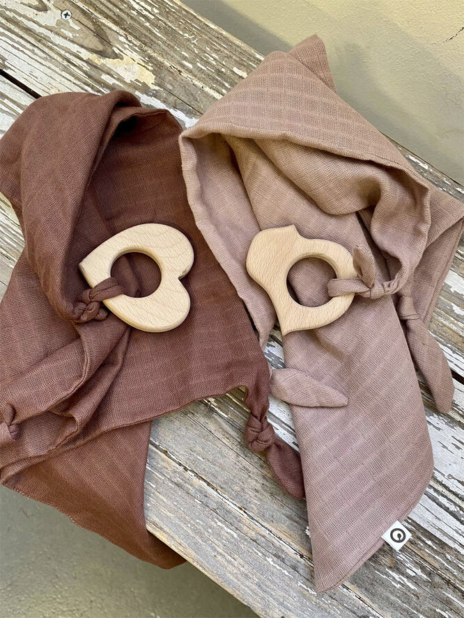 Figure blankie teether