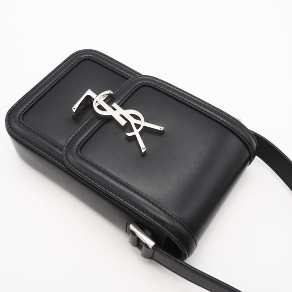 Yves Saint Laurent Shoulder Bag