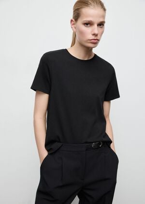 Short-sleeved cotton t-shirt
