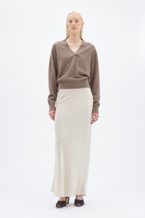 V-NECK SWEATER