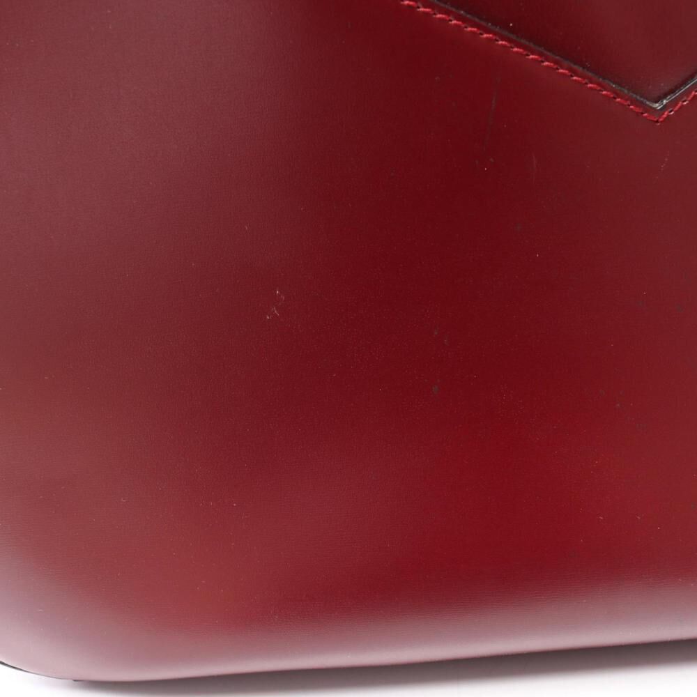 Yves Saint Laurent Shoulder Bag