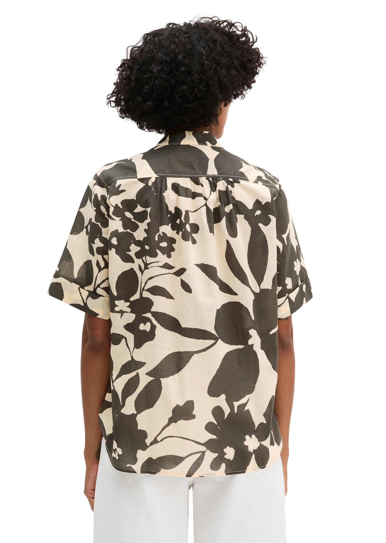 Woven Blouses Shortsleeve