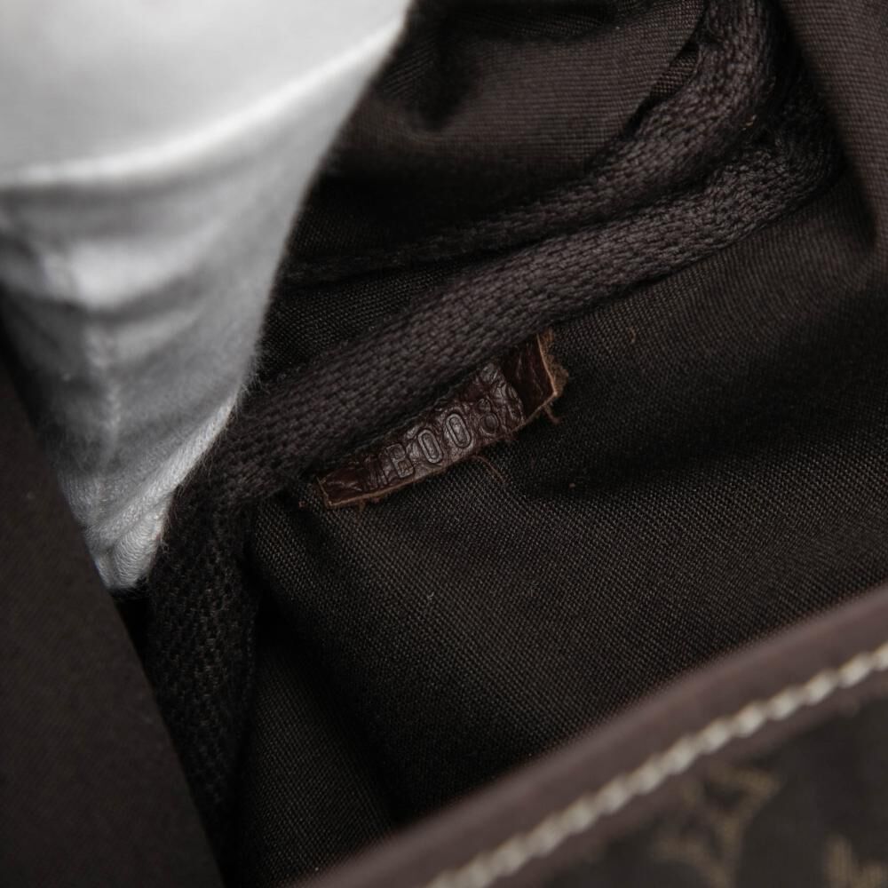 Louis Vuitton Saumur