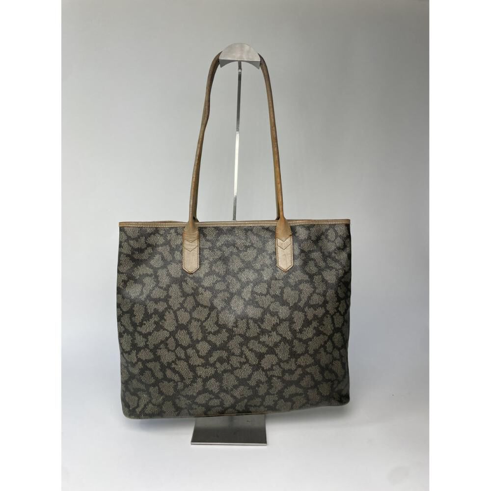 Yves Saint Laurent Shoulder Bag