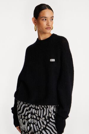 LIGHT KNIT LOGO SWEATER