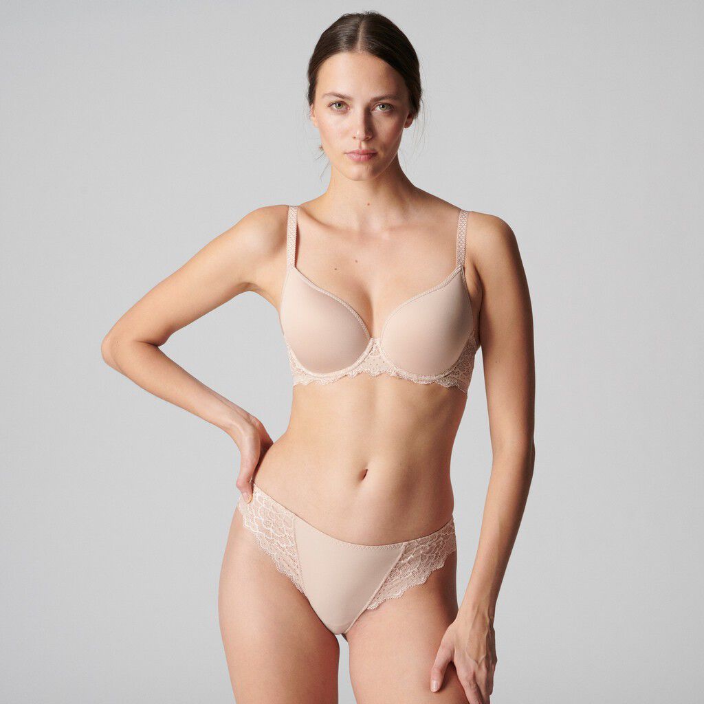 CARESSE Spacer plunge bra