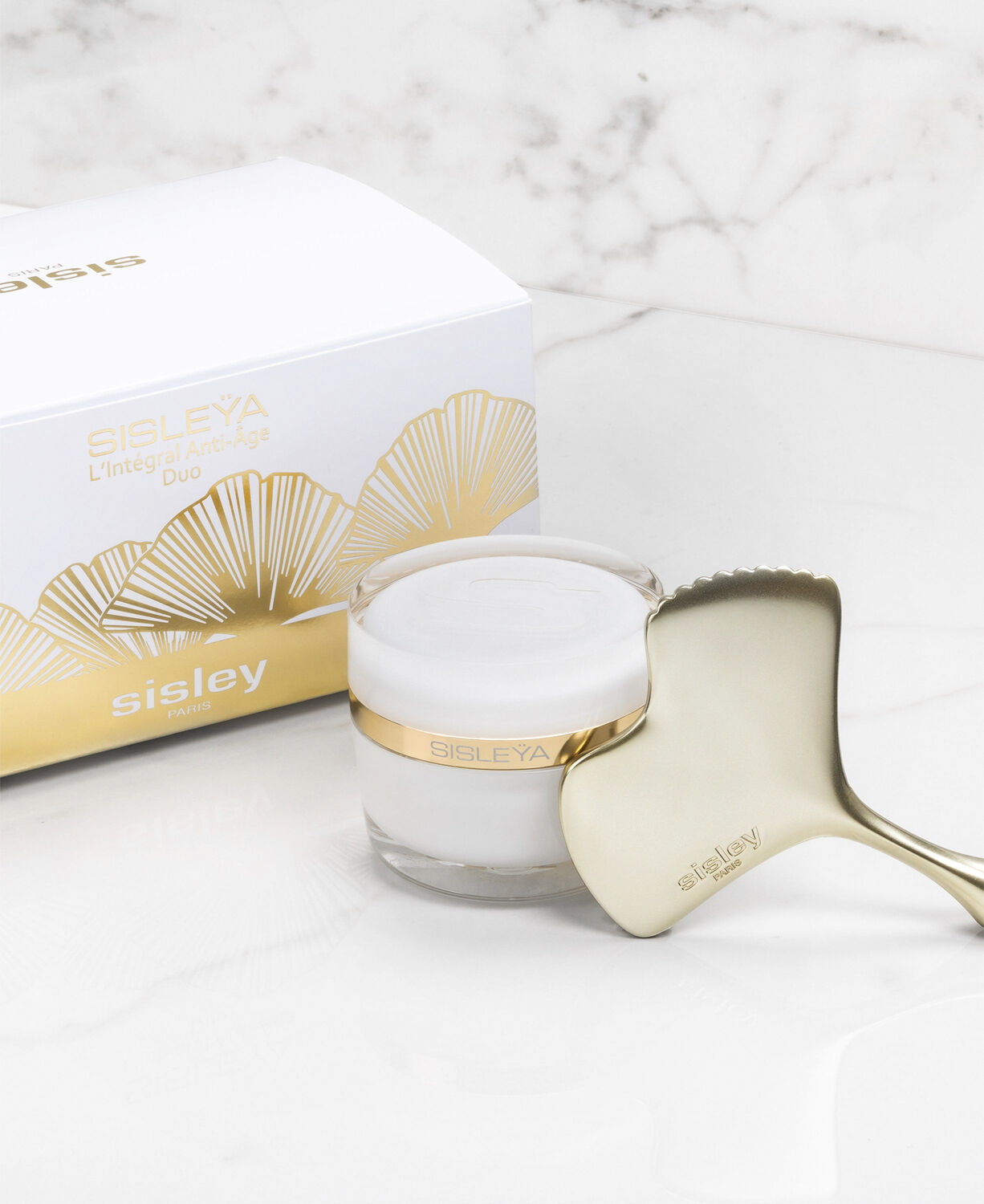 Sisle&yuml;a L'Integral Anti-Age & Ginkgo Gua Sha Duo