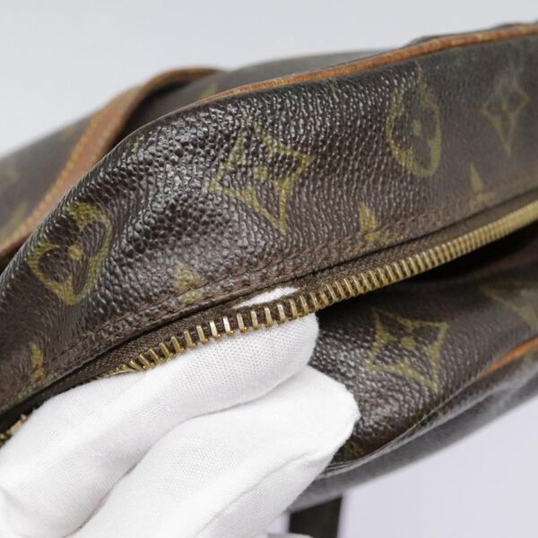 Louis Vuitton Shoulder Bags