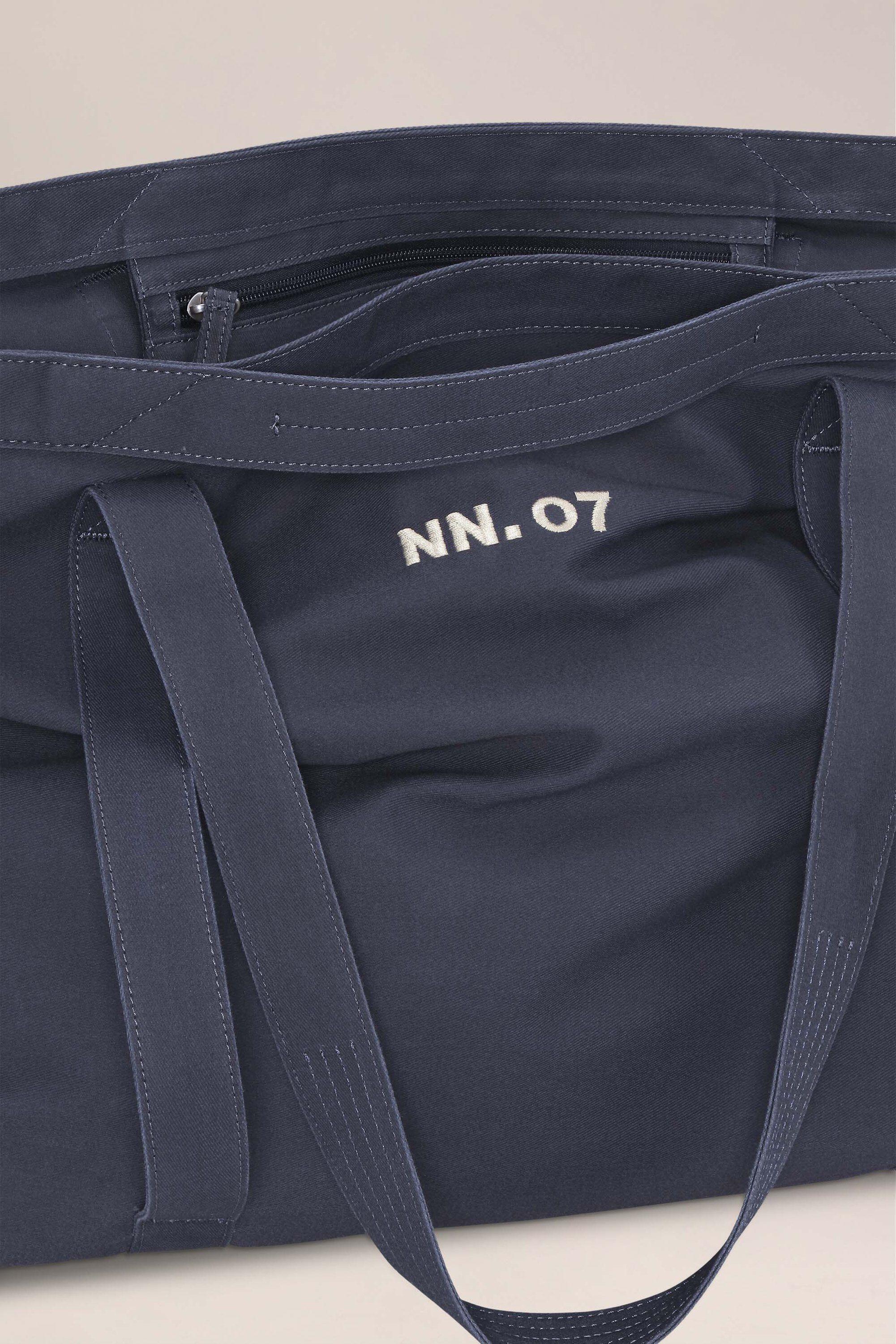Holiday Tote 90043