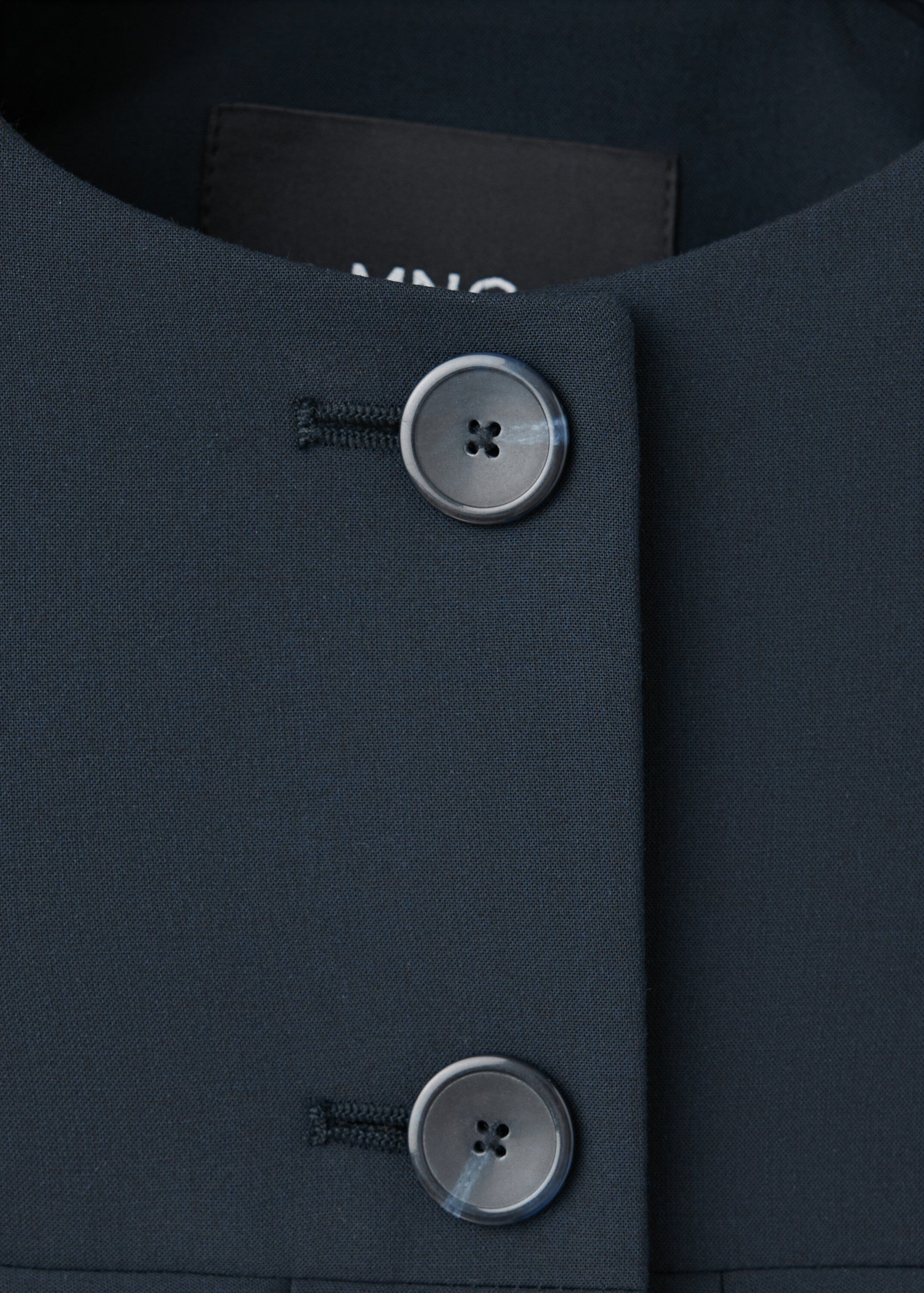 Straight blazer with flap pockets
