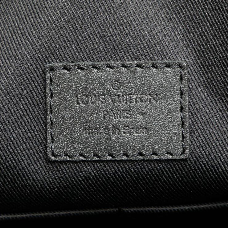 Louis Vuitton Messenger