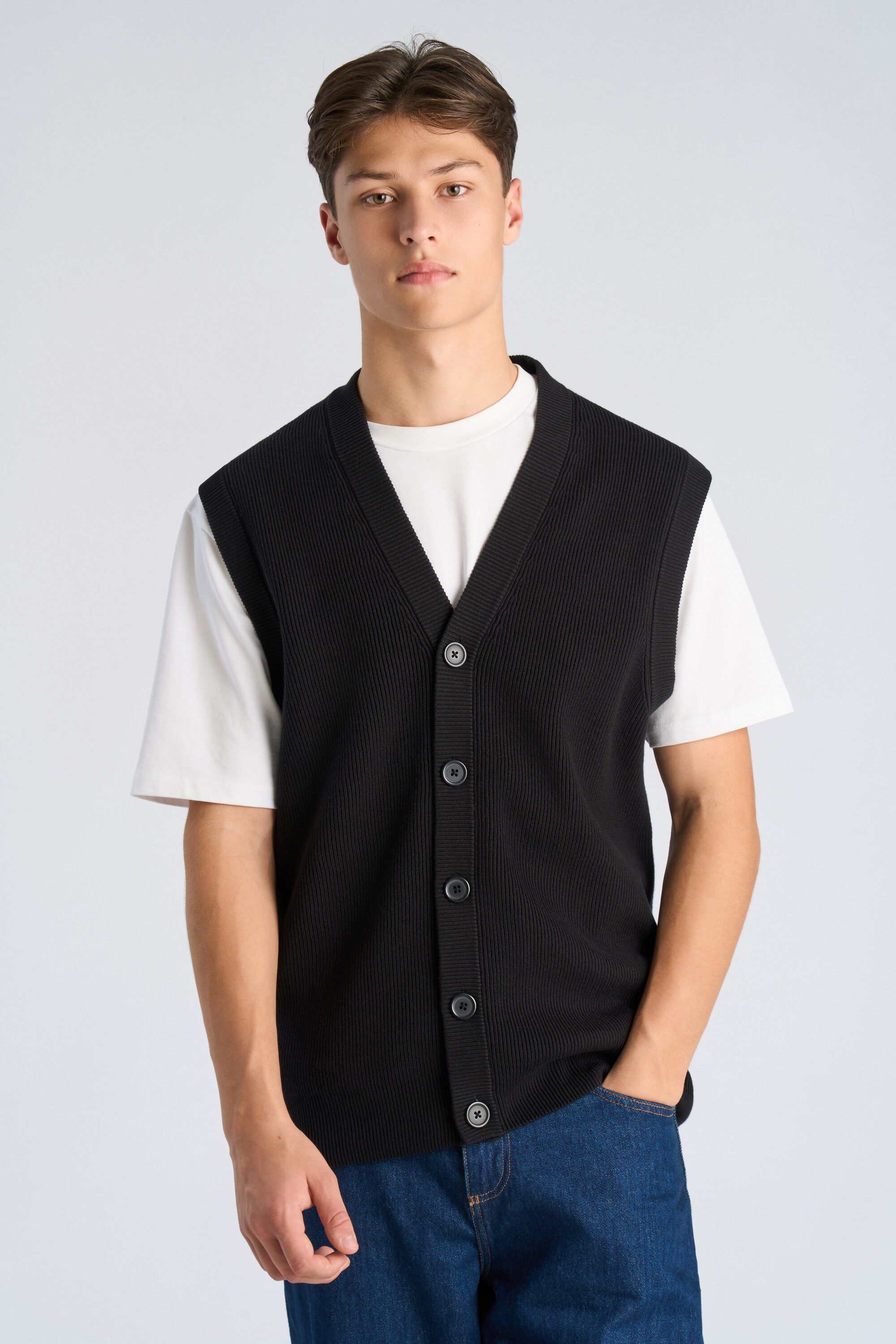 Rib v-neck button slipover