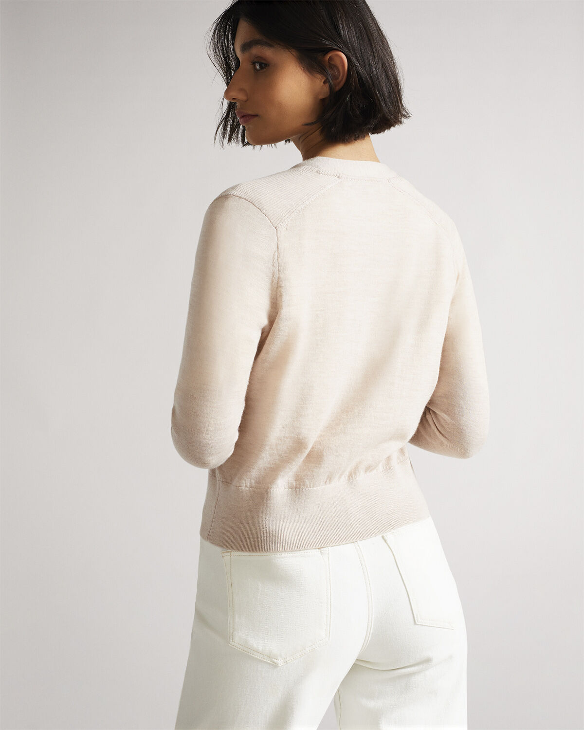 AIYLEEN Merino Low V Cardi