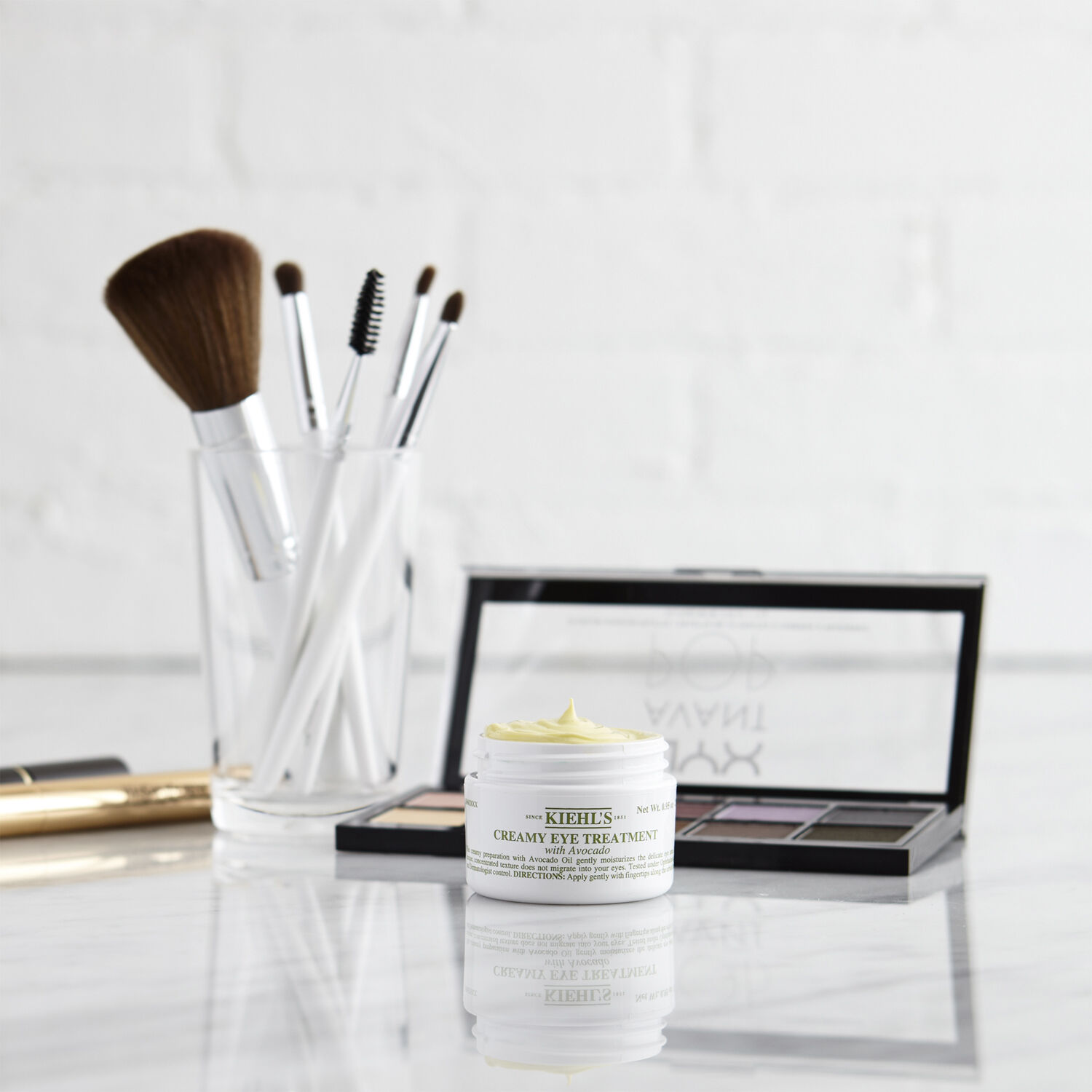 Creamy Eye Treatment with Avocado