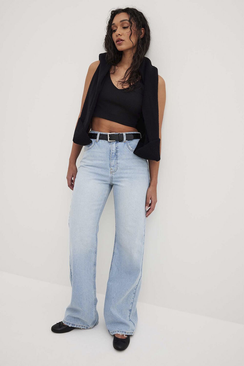 Organic V-Neck Rib Crop Top