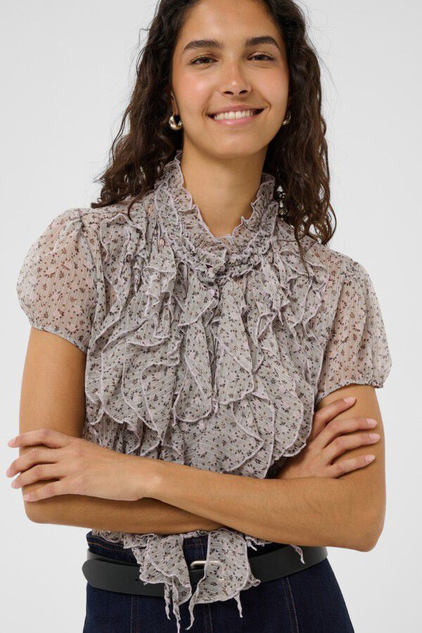 LiljaSZ Crinkle SS Shirt