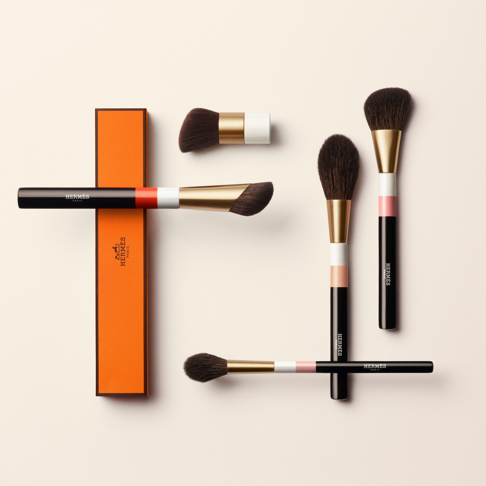 LES PINCEAUX HERM&Egrave;S FACE CREAM BRUSH LE PERFECTEUR