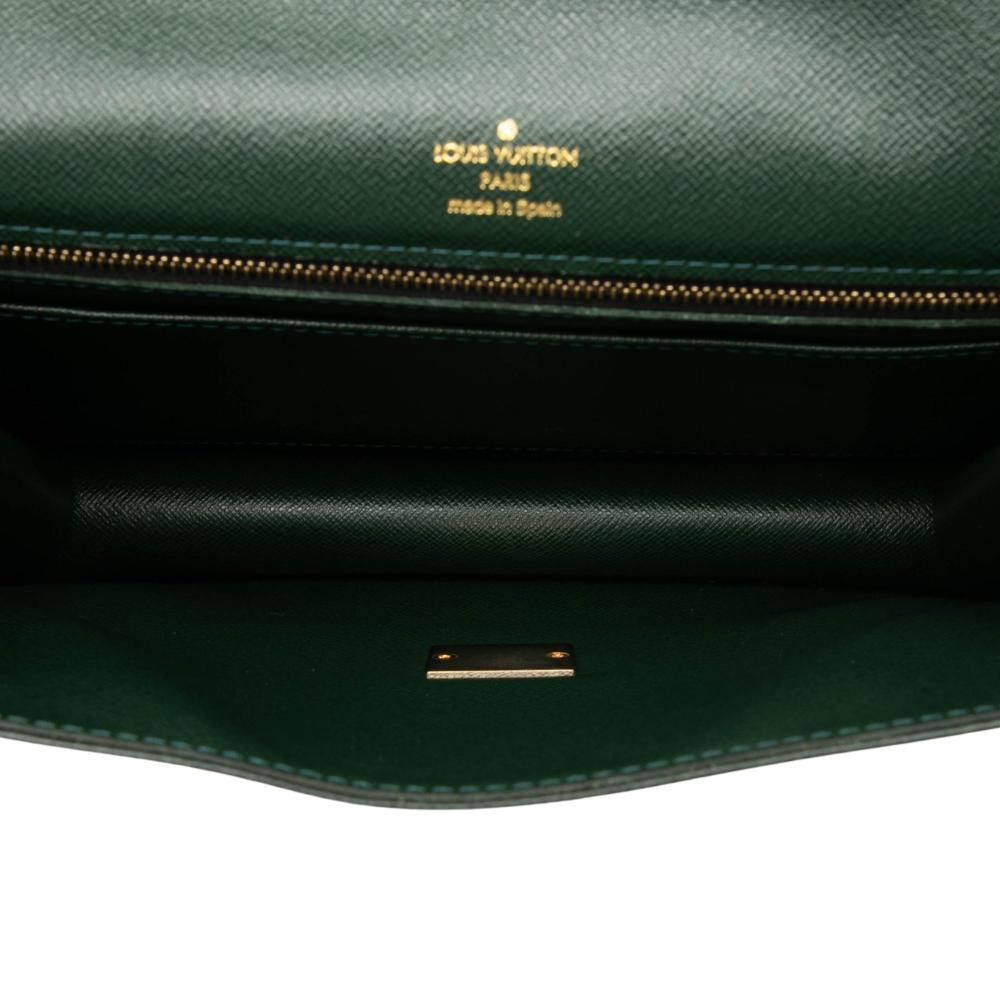 Louis Vuitton Clutch