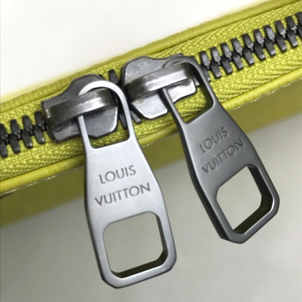 Louis Vuitton Porte Documents Jour
