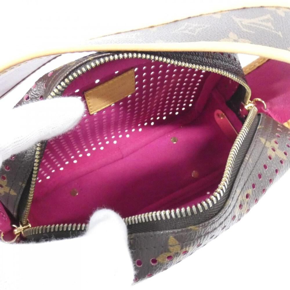 Louis Vuitton Shoulder Bags