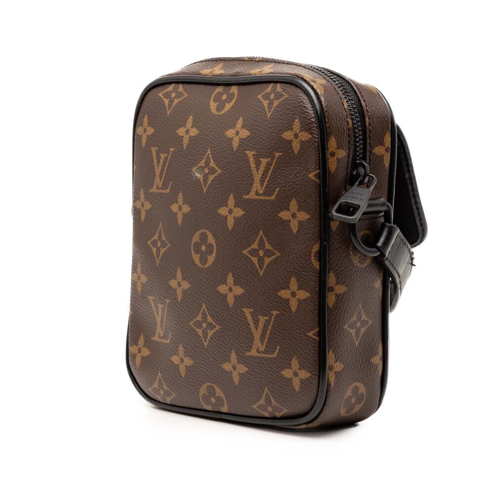 Louis Vuitton Shoulder Bags