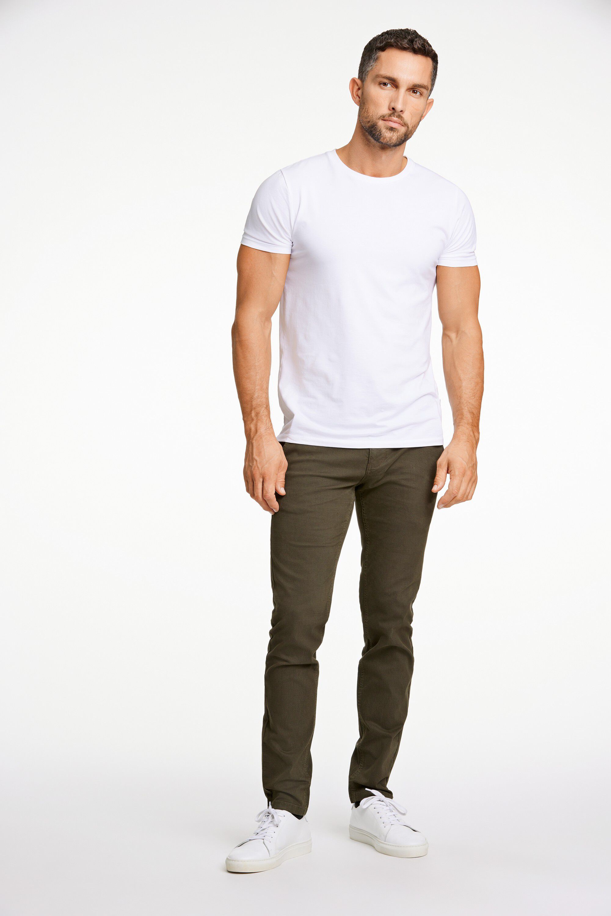 Structure superflex chinos