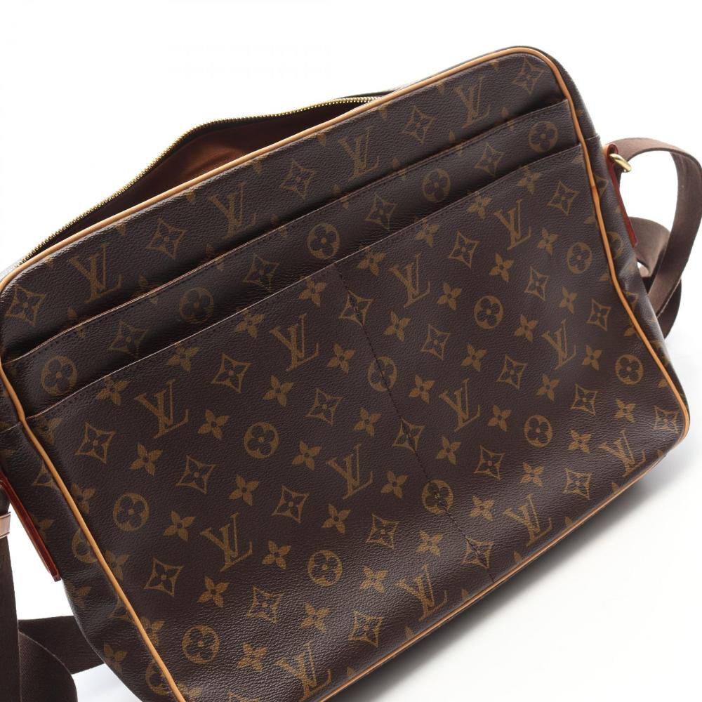 Louis Vuitton Shoulder Bags