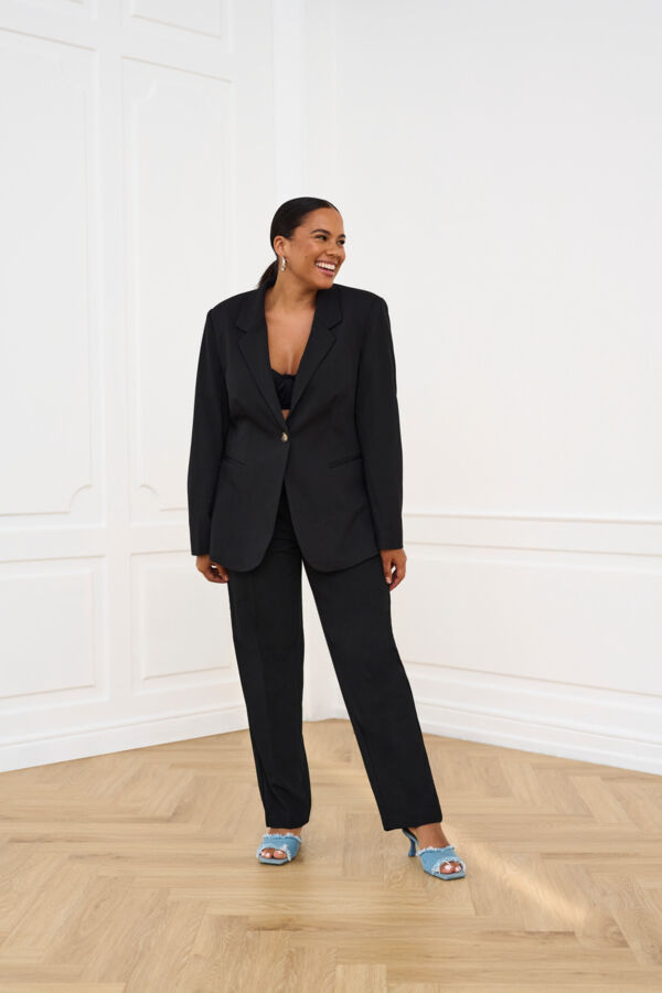 KCsakira Cropped Pants