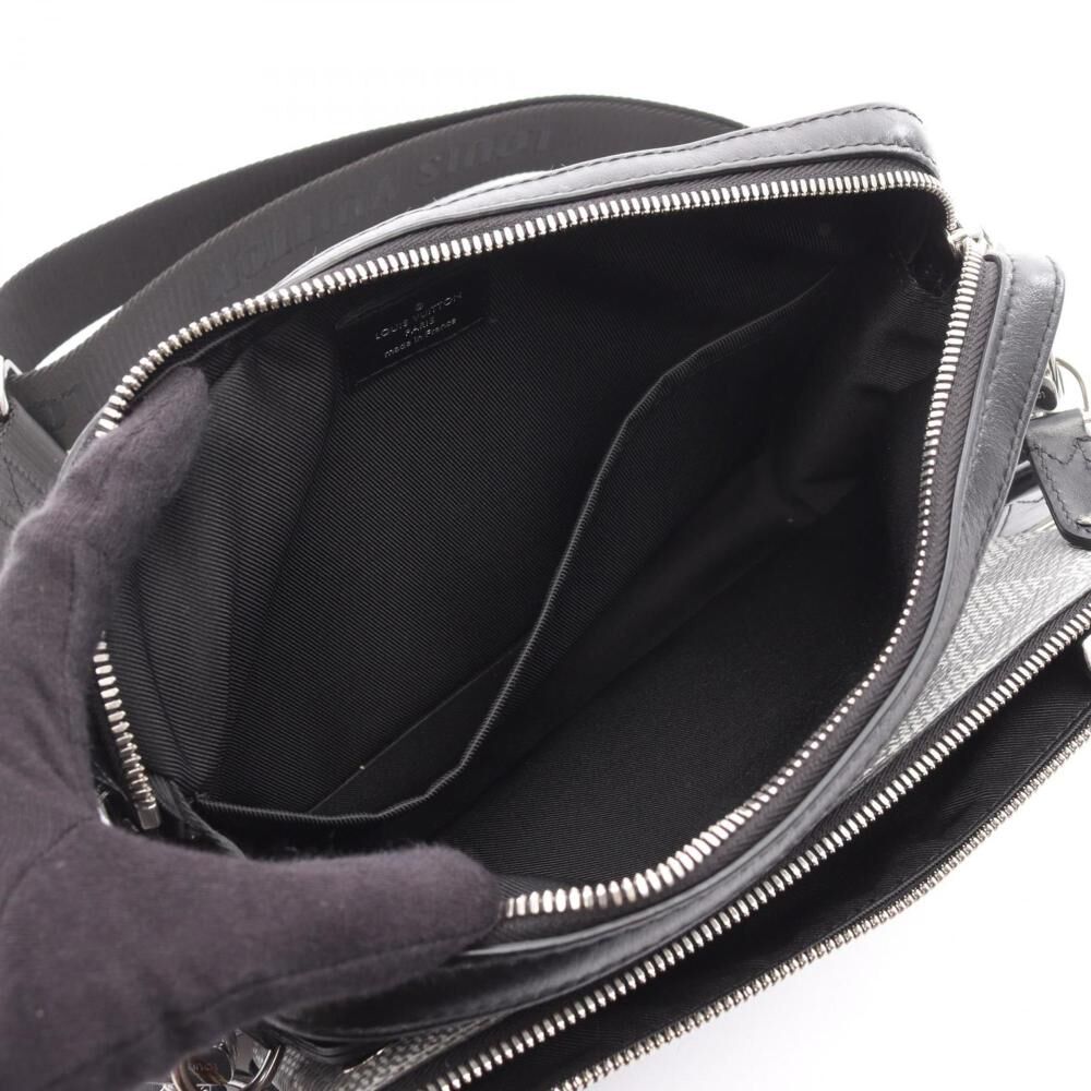 Louis Vuitton Messenger