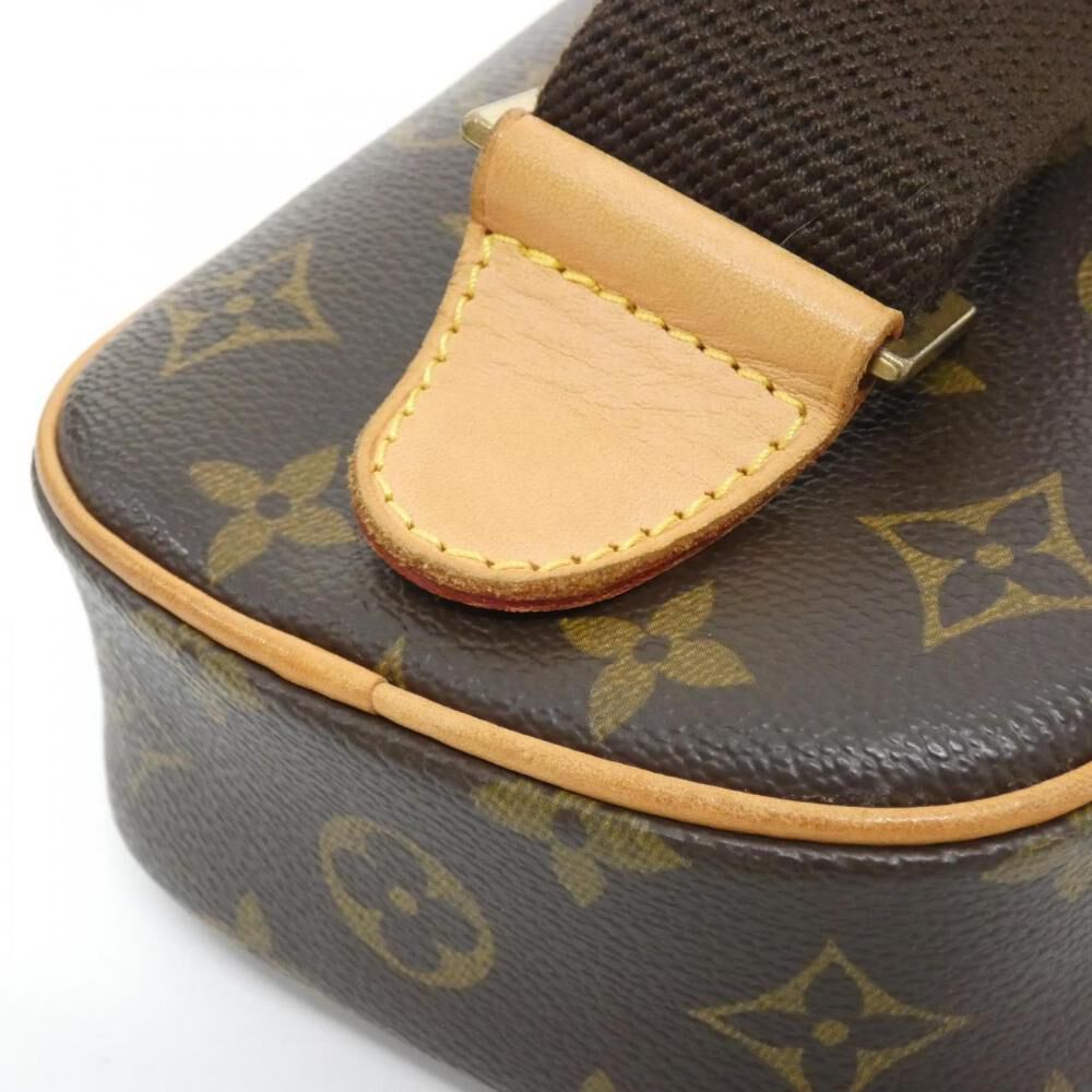 Louis Vuitton Shoulder Bags