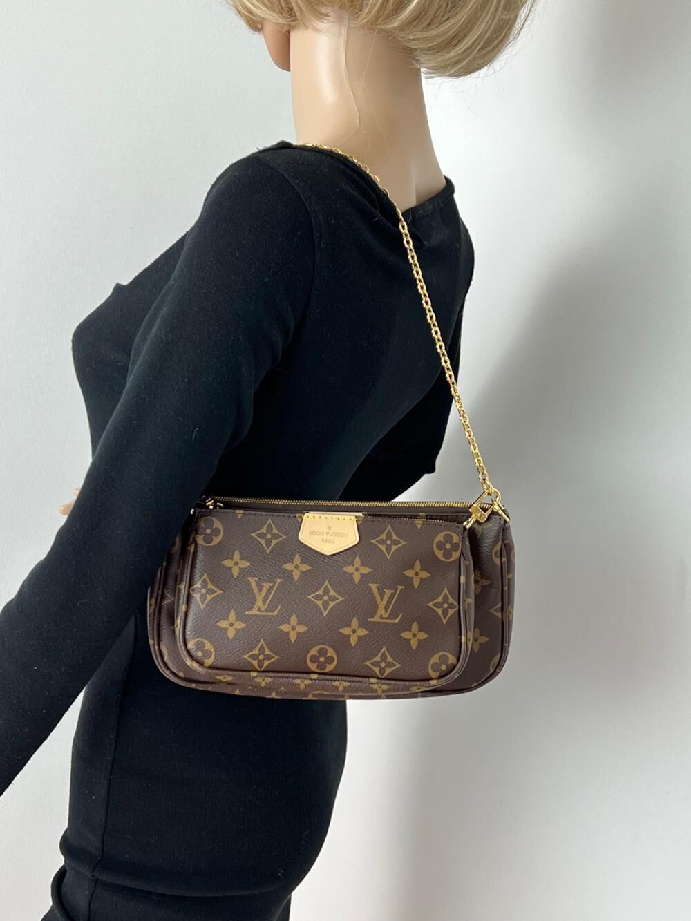 Louis Vuitton Pochette Accessoires