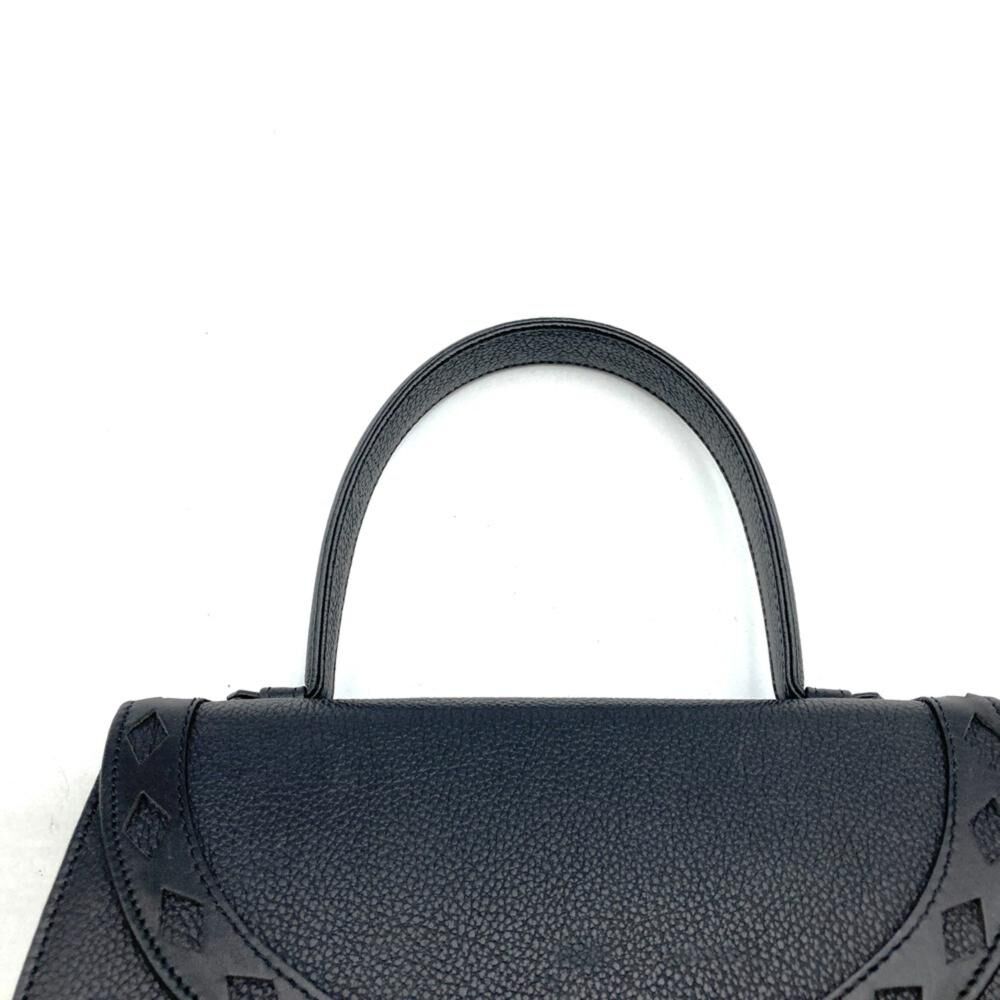 Yves Saint Laurent Handbag