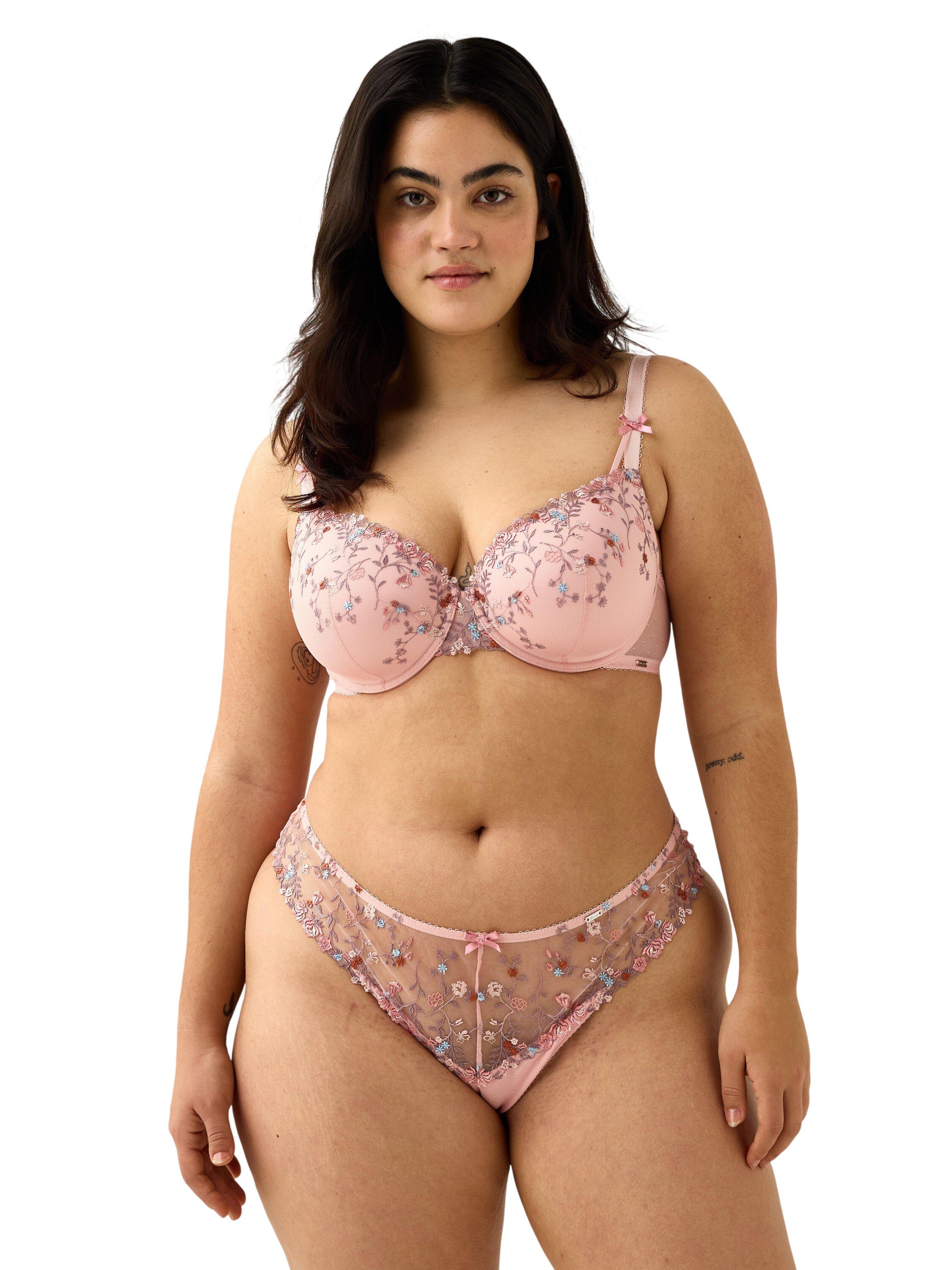 Comfortable T-shirt bra with lace a