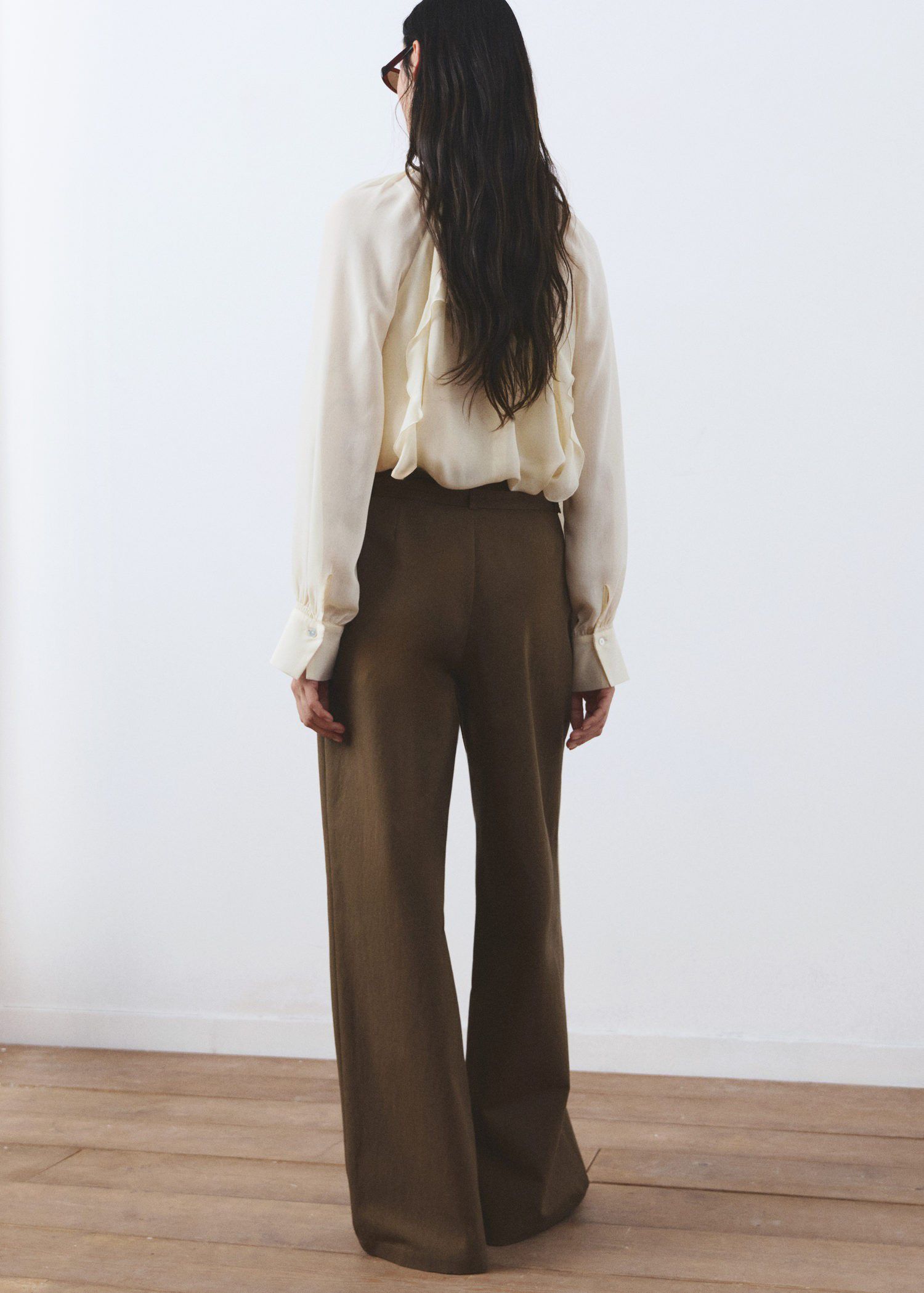 Trousers with belt loops