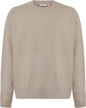Souffl&eacute; yarn sweater