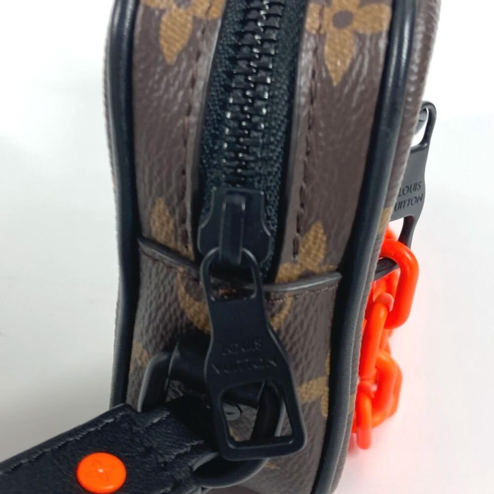 Louis Vuitton Clutch