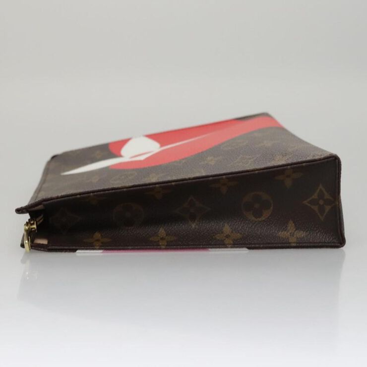 Louis Vuitton Poche Toilette