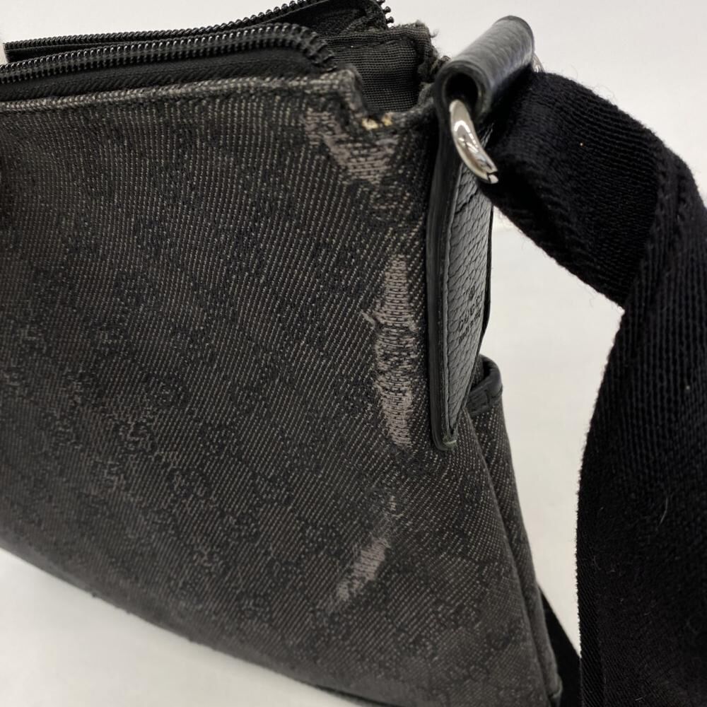 Gucci Shoulder Bag