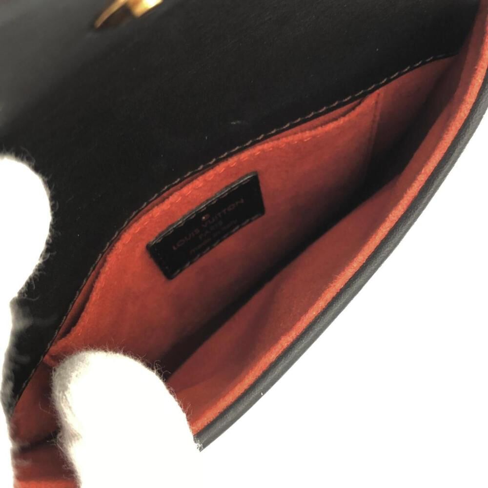 Louis Vuitton Shoulder Bags