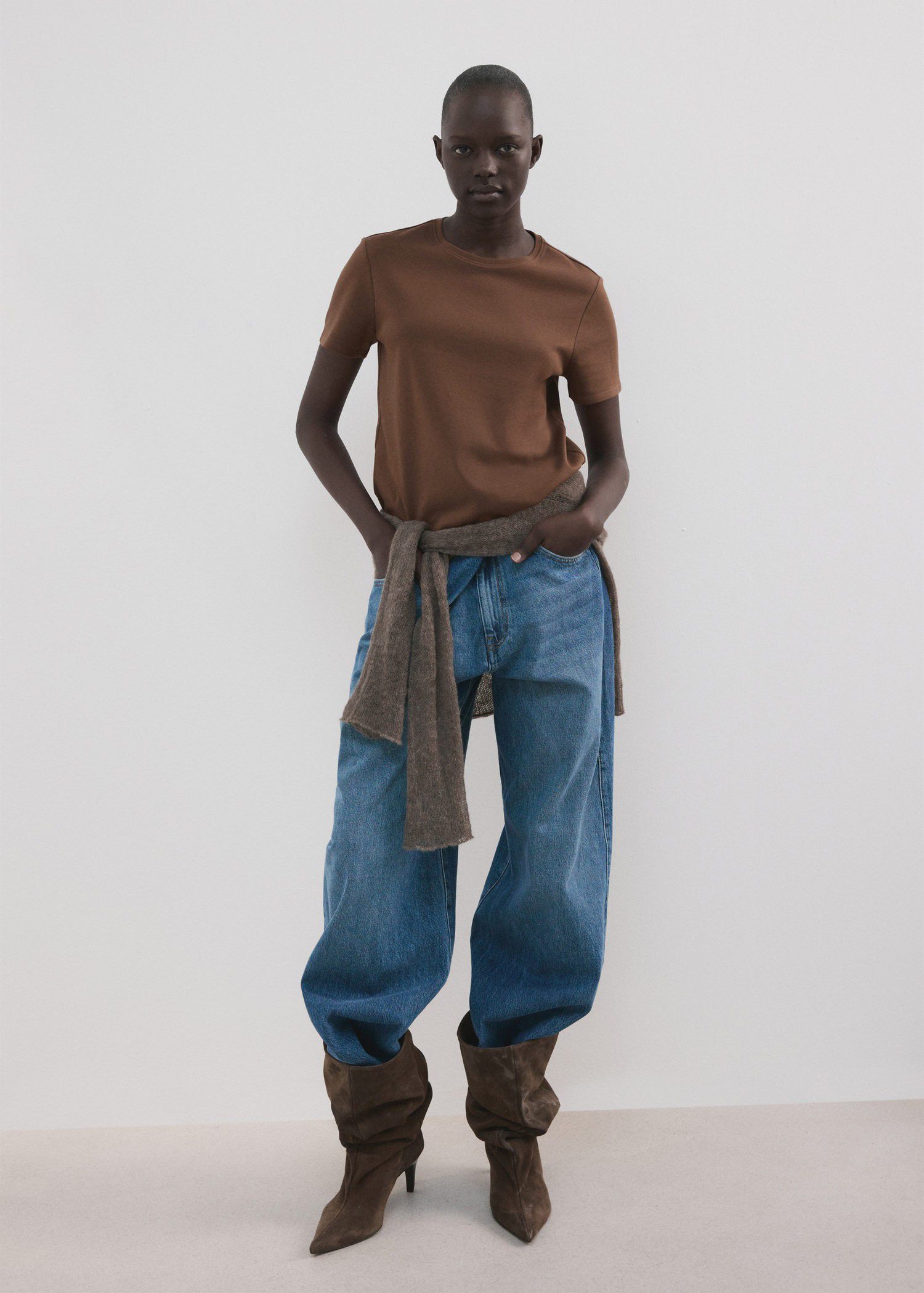 Short-sleeved cotton t-shirt