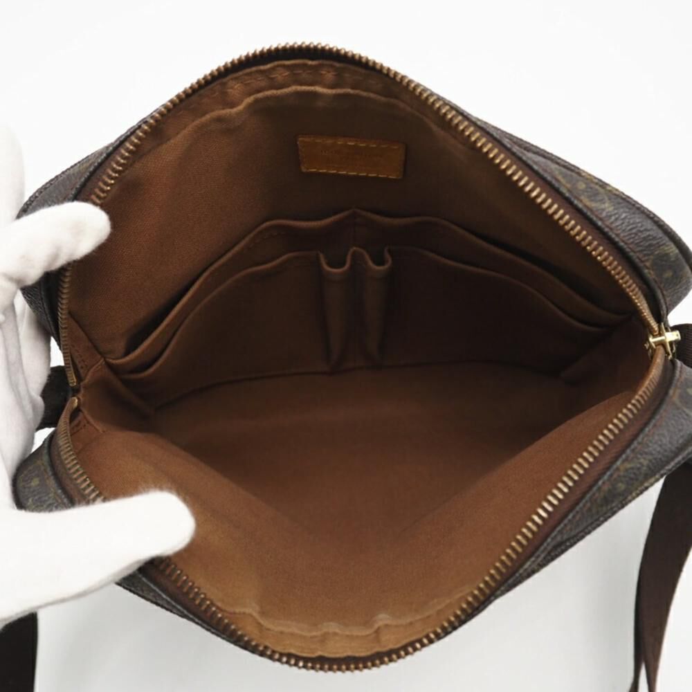 Louis Vuitton Shoulder Bags