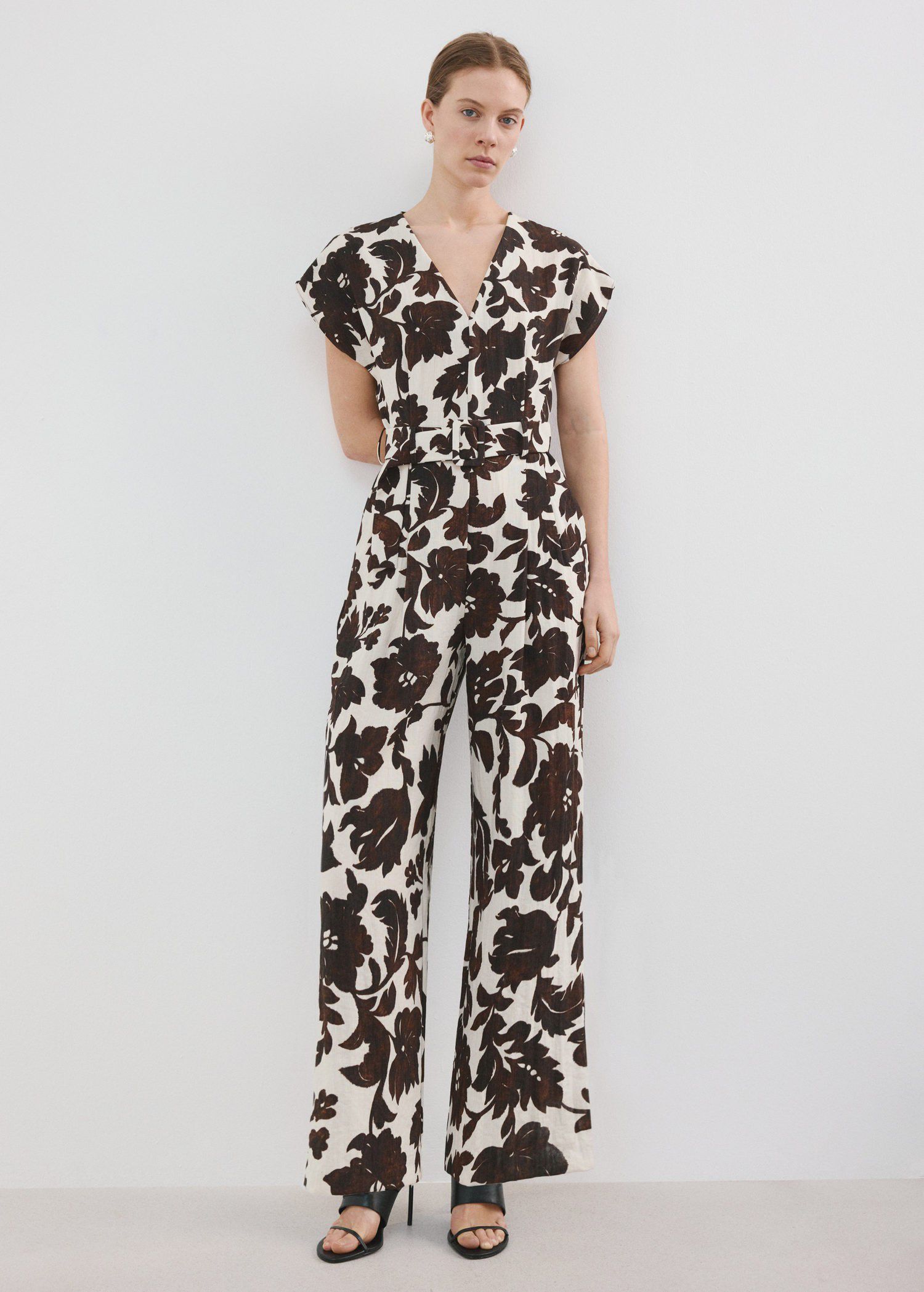 Floral print jumpsuit with belt
