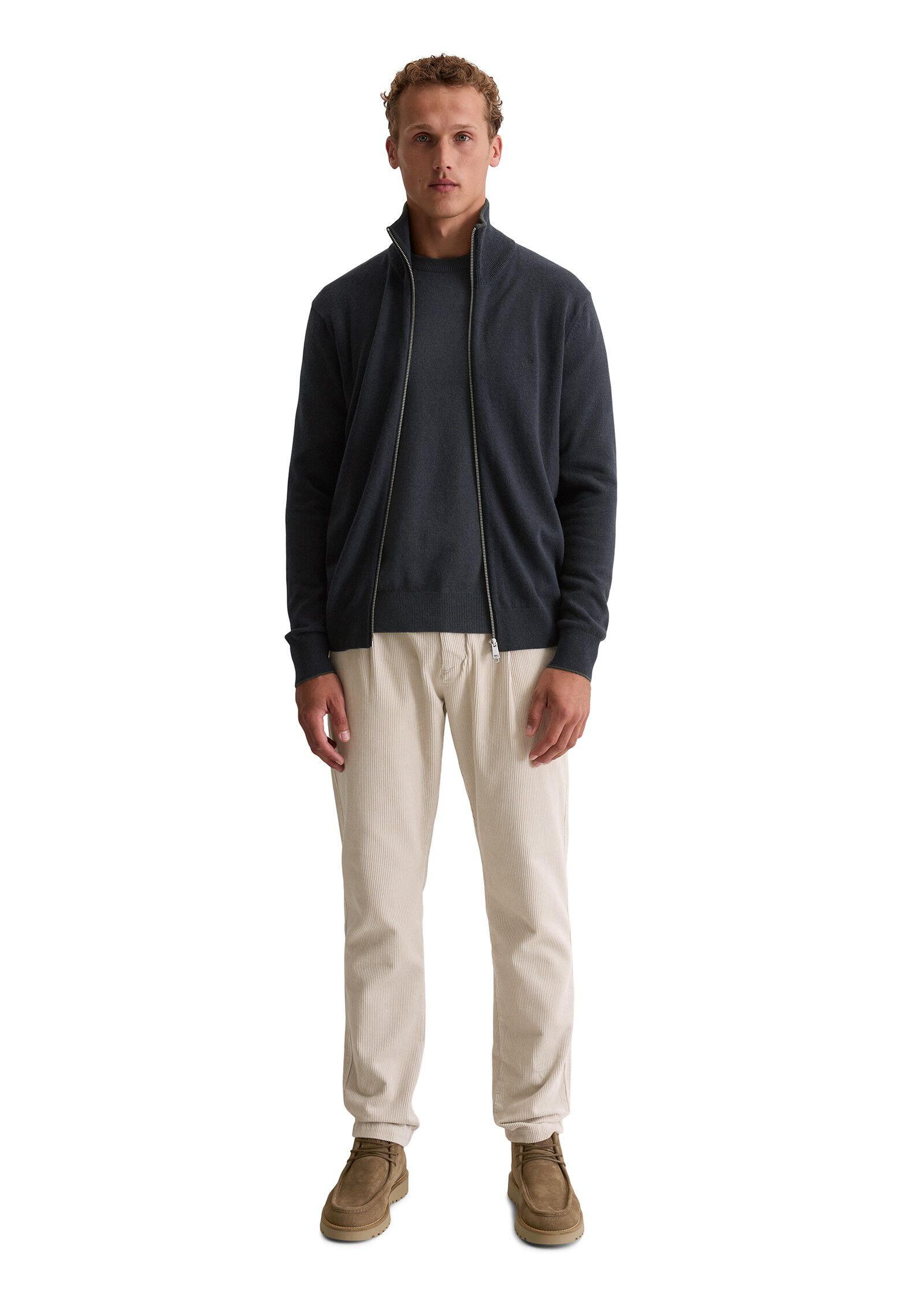 Zipped cardigan with stand up colla