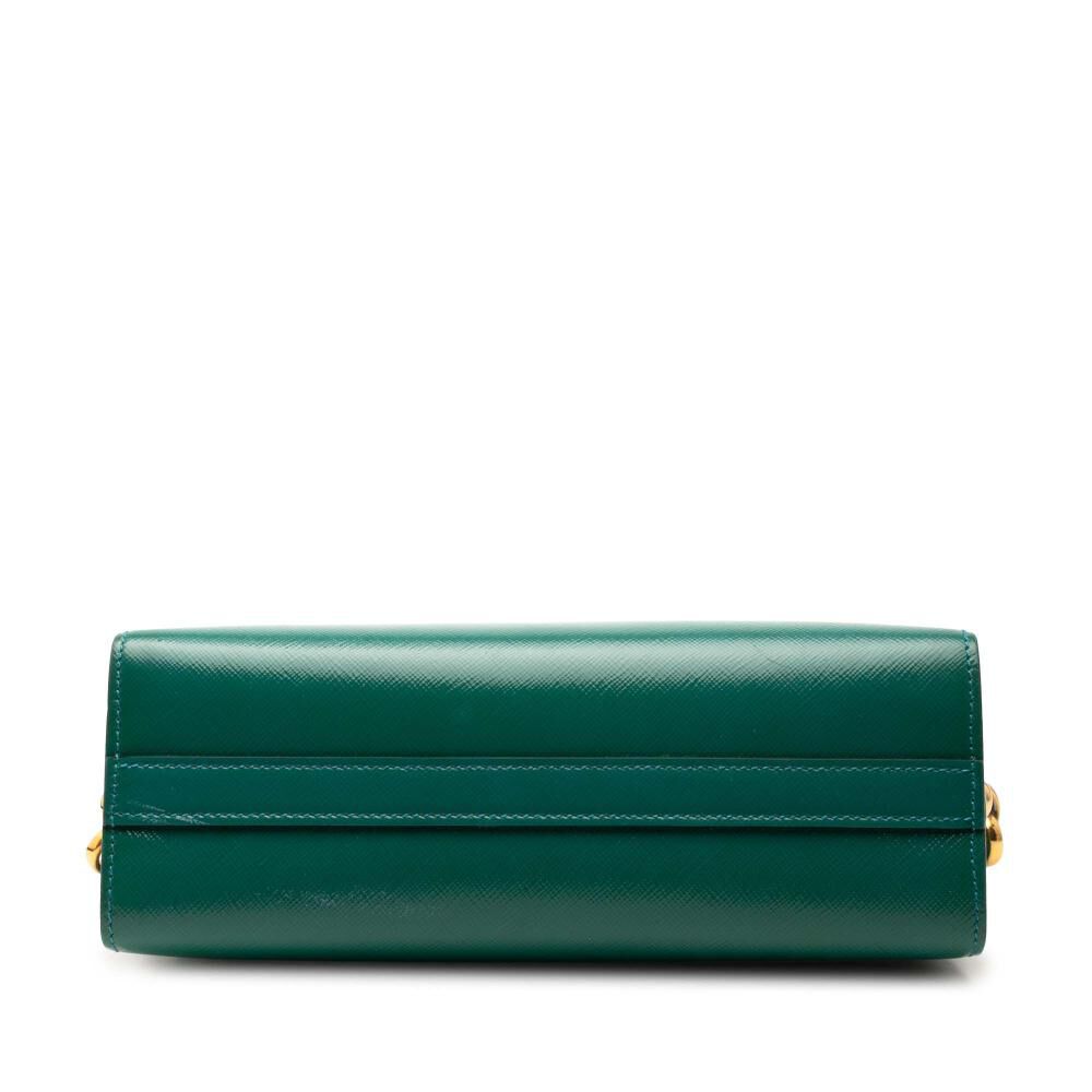 Prada Esplanade