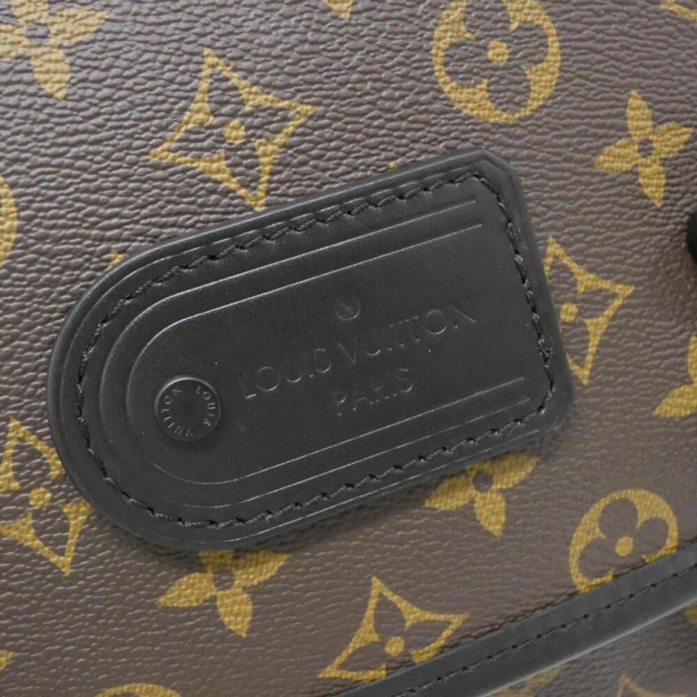 Louis Vuitton Shoulder Bags