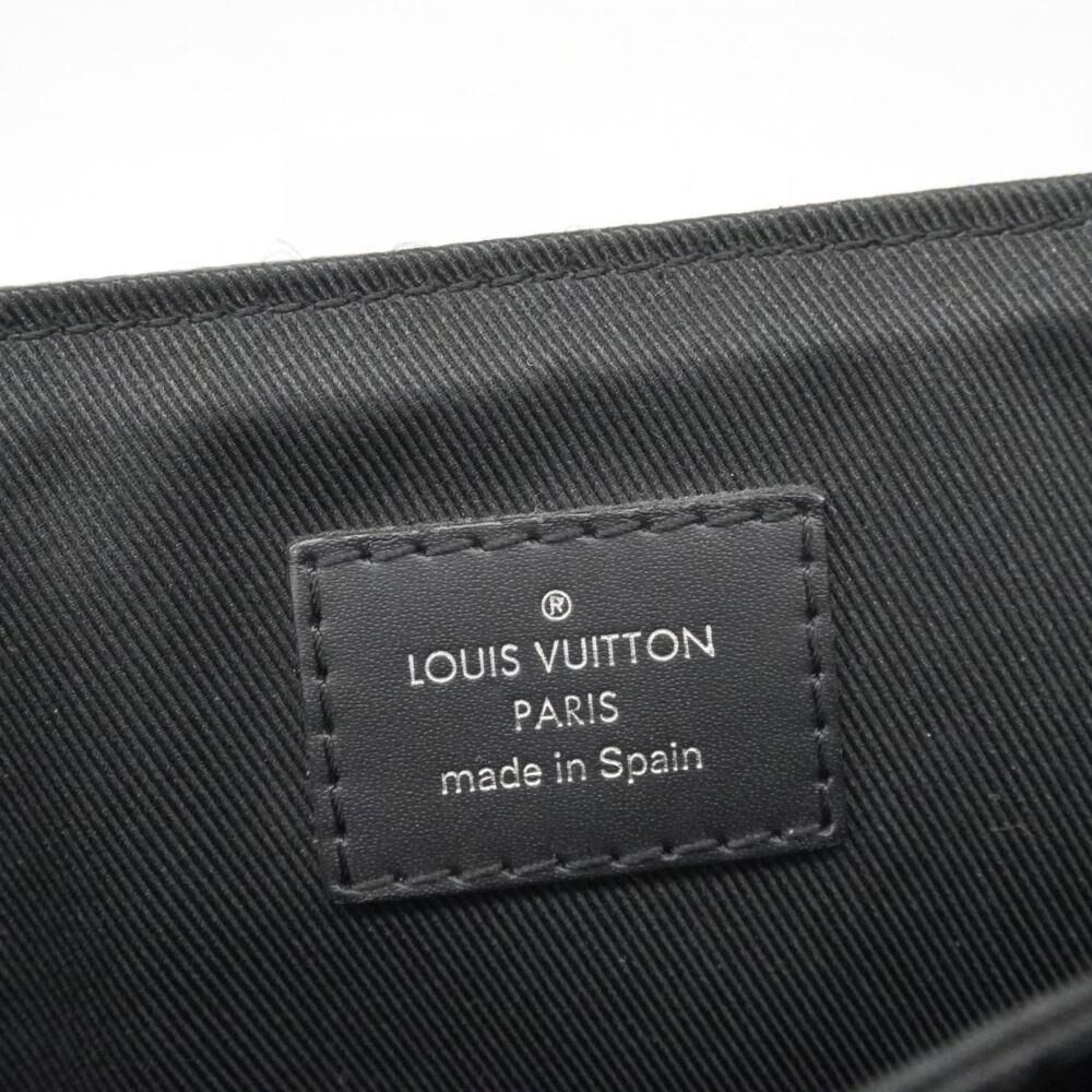 Louis Vuitton Shoulder Bags
