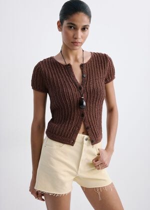 Denim shorts with frayed hem